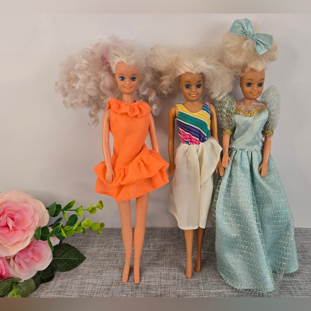 Vintage Set Of 3 Totsy 1987 Blonde Dolls With Blue‎ Eyes, Collectible